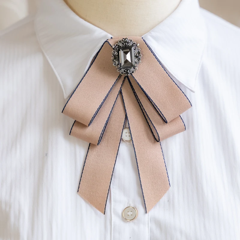 Pajarita de tela de cristal para mujer, broche de lazo artístico, alfileres de cuello de camisa de estilo universitario, regalos de joyería de moda, accesorios nuevos