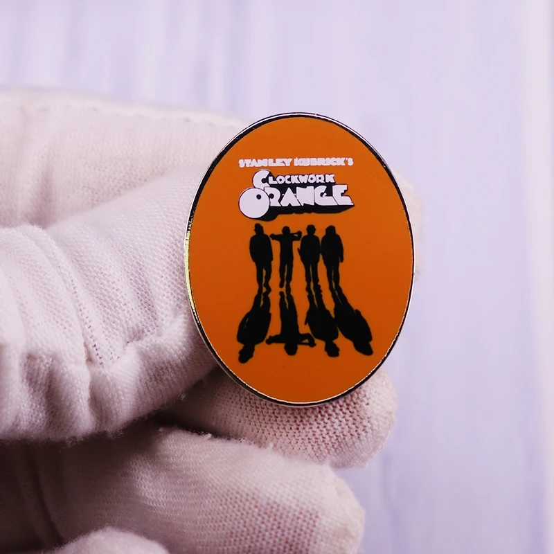 เข็มกลัดเคลือบสีส้มเข็มกลัดป้าย Stanley Kubrick Brick แฟนหนังยอดเยี่ยมนอกจากนี้