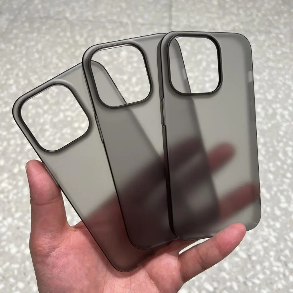 Funda de teléfono transparente translúcida de PC dura mate ultrafina para iPhone 16 Pro 15 14 Plus 13 12 Pro Max cubierta trasera de piel delgada a prueba de golpes