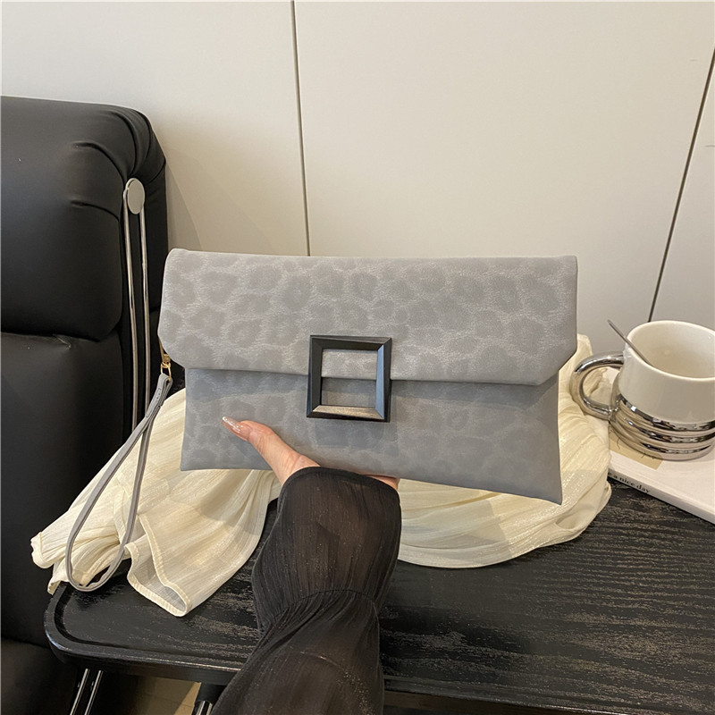 Nieuwe Mode Luipaardprint Clutch Bag voor Vrouwen Casual Chic Dames Handtas Retro Trendy Envelop Tas Vrouwelijke Vierkante Tas Portemonnees