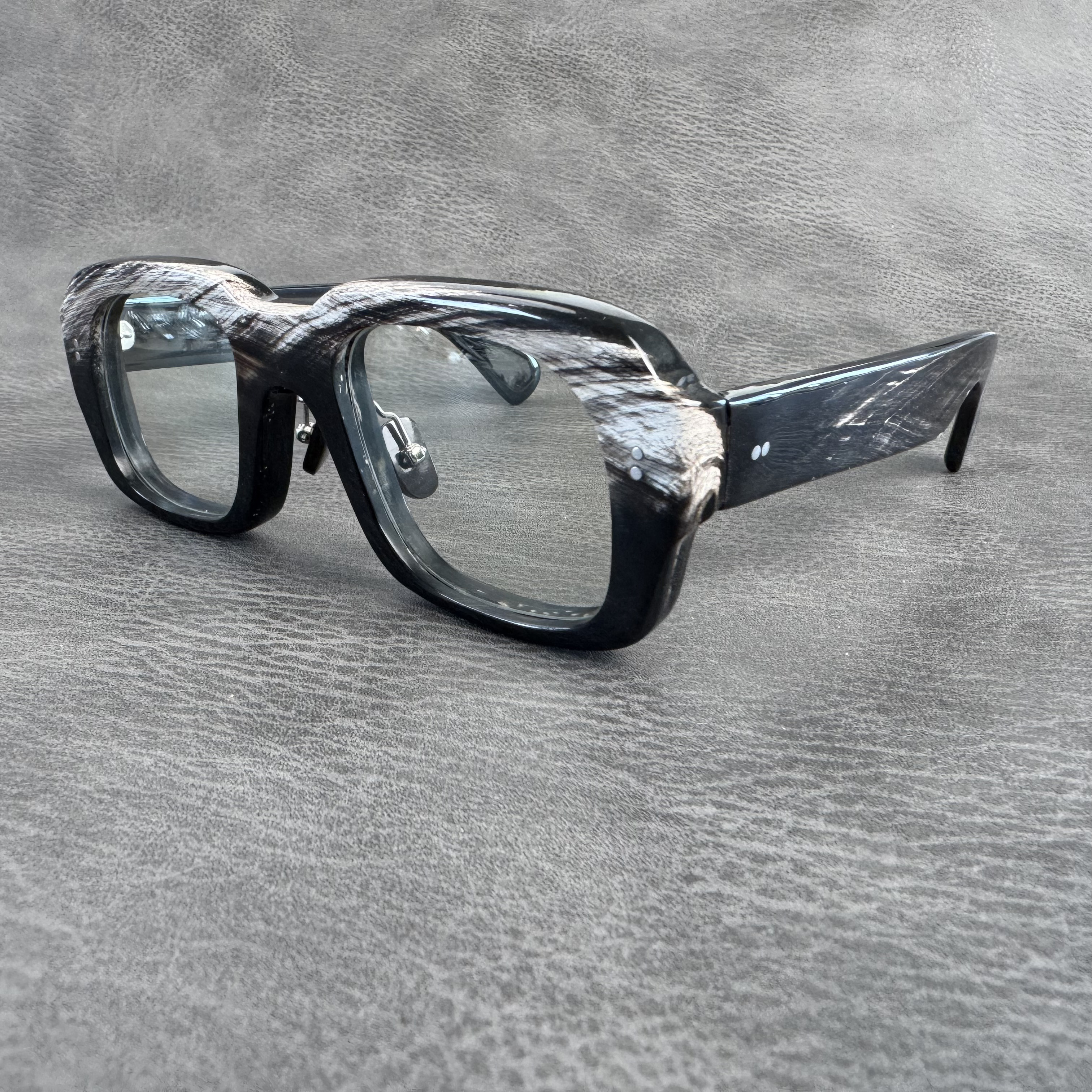 Armações de Óculos Masculinas com Listras Grossas, Quadradas, Feitas à Mão em Chifre de Búfalo, Óculos de Grau com Lentes Ópticas Exclusivas