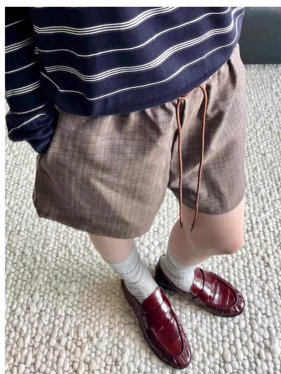 2026 New Spring/Summer Unisex Wine Red Patent Leather Pleated Slip On Loafers Low Heel Round Toe Vintage Casual Single Shoes