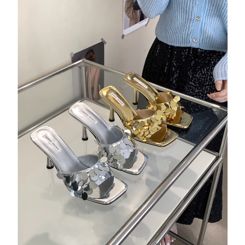 2025, Sommer neue Nische, High-End-coole Hausschuhe, Oberbekleidung, dünner Absatz, Pailletten, hochhackige Sandalen, Damenschuhe
