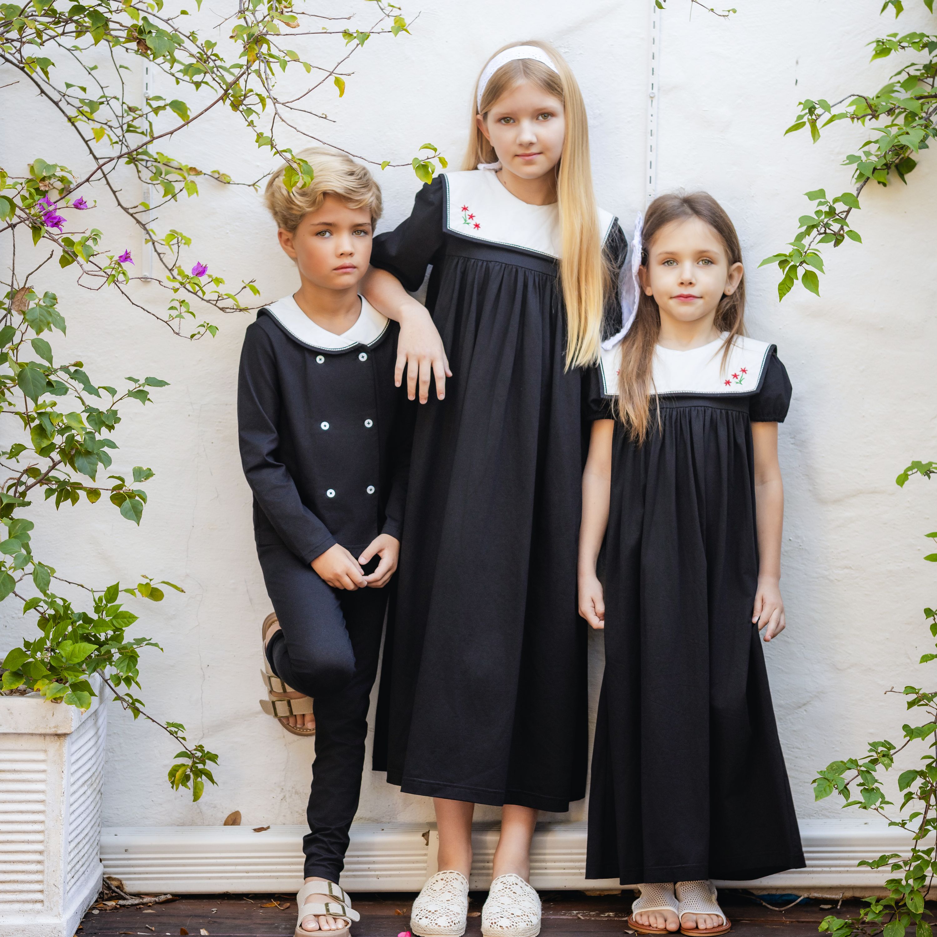 Ali Plus 2026 SS Sailor Maxi Roupas Infantis de Algodão com Bordado e Colarinho Branco Removível para Meninas e Meninos