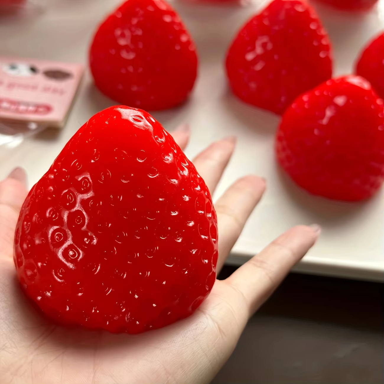 Juguete Blandito de Fresa Grande para Apretar, Juguete Sensorial de Fruta Suave para Niños, Juegos de Entretenimiento para Fiestas, Regalo de Halloween y Navidad