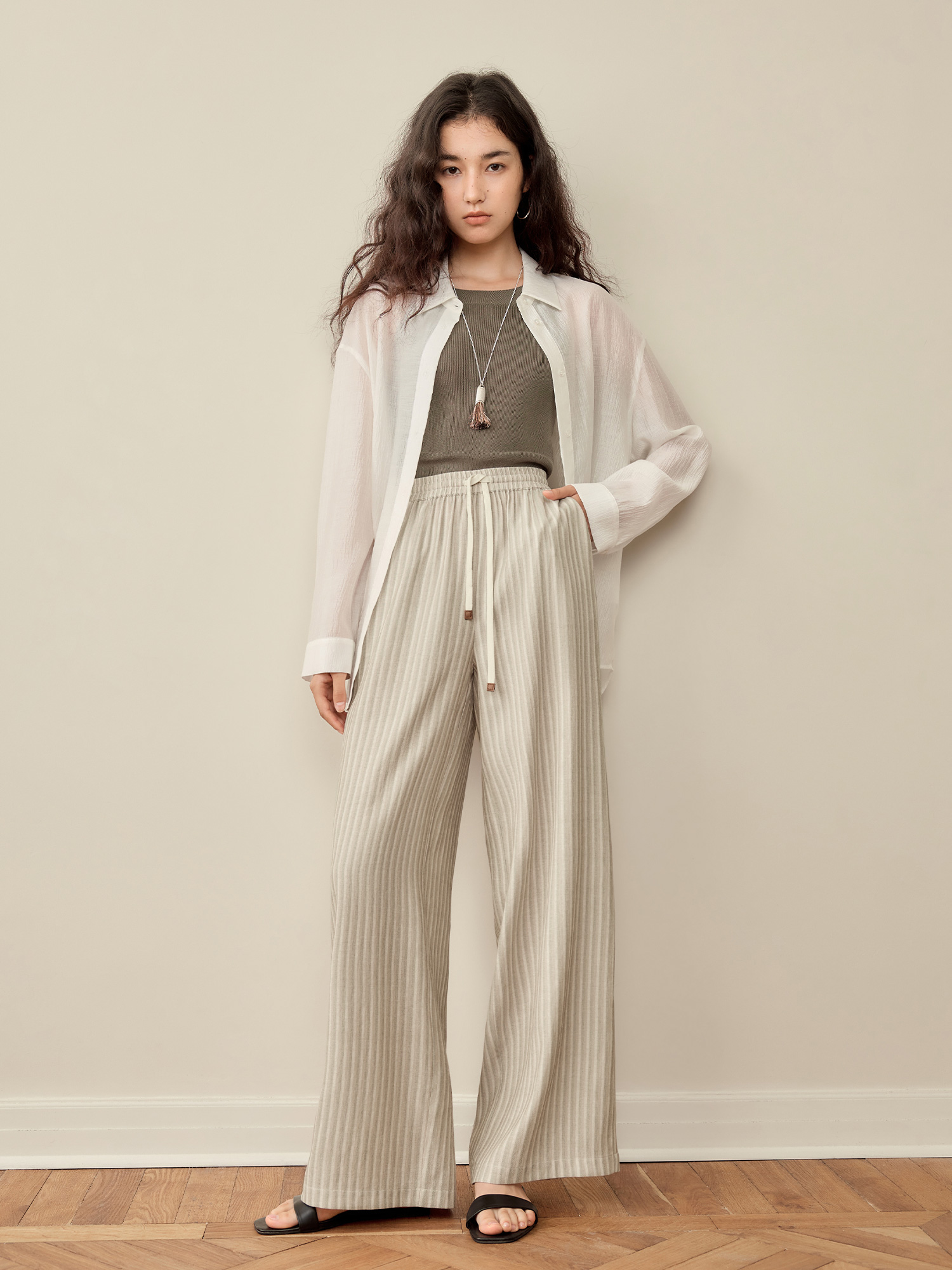 ZIQIAO 2025 Pantalon à jambes larges taille élastique pour femme - Pantalon ample décontracté à rayures artistiques et drapé fluides 25ZQ92277