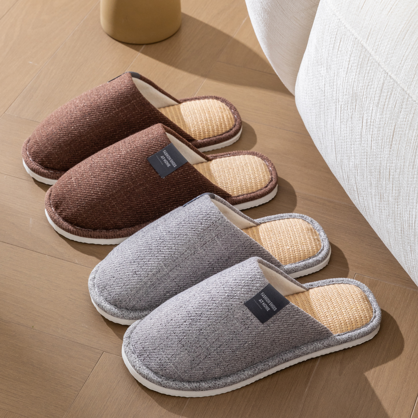 Chinelos de Linho Masculinos, Sapatos Internos Antiderrapantes e Macios, Conforto Respirável para Primavera e Outono, Design Simples com Ponta Fechada