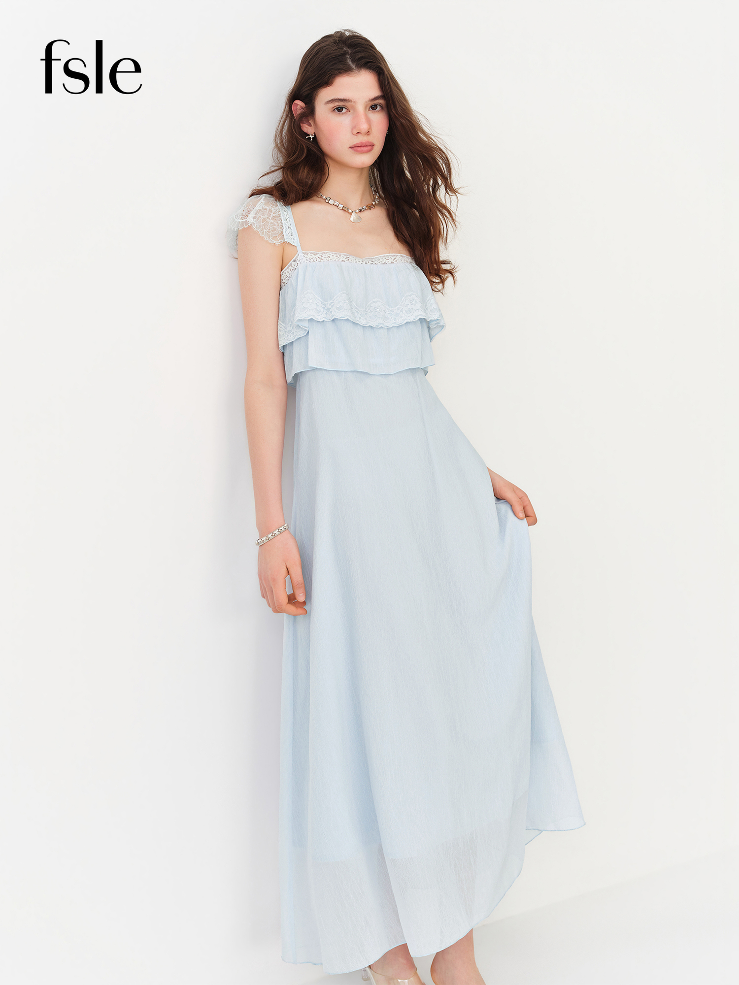 FSLE 2026 Sommer Damen Slip-Kleid mit Flügelärmeln und Rüschensaum, schmal geschnittenes, fließendes Maxikleid für Y2K Coquette & Romantischen Urlaubsstil