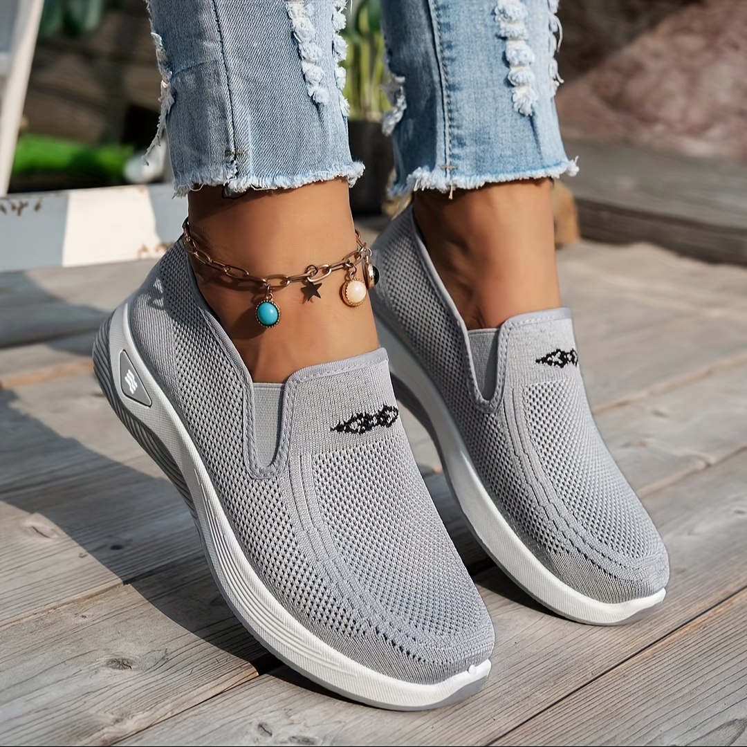 Damskie buty, letnie, codzienne, wygodne i komfortowe, modne, jednokolorowe buty do pracy na co dzień, lato 2026.