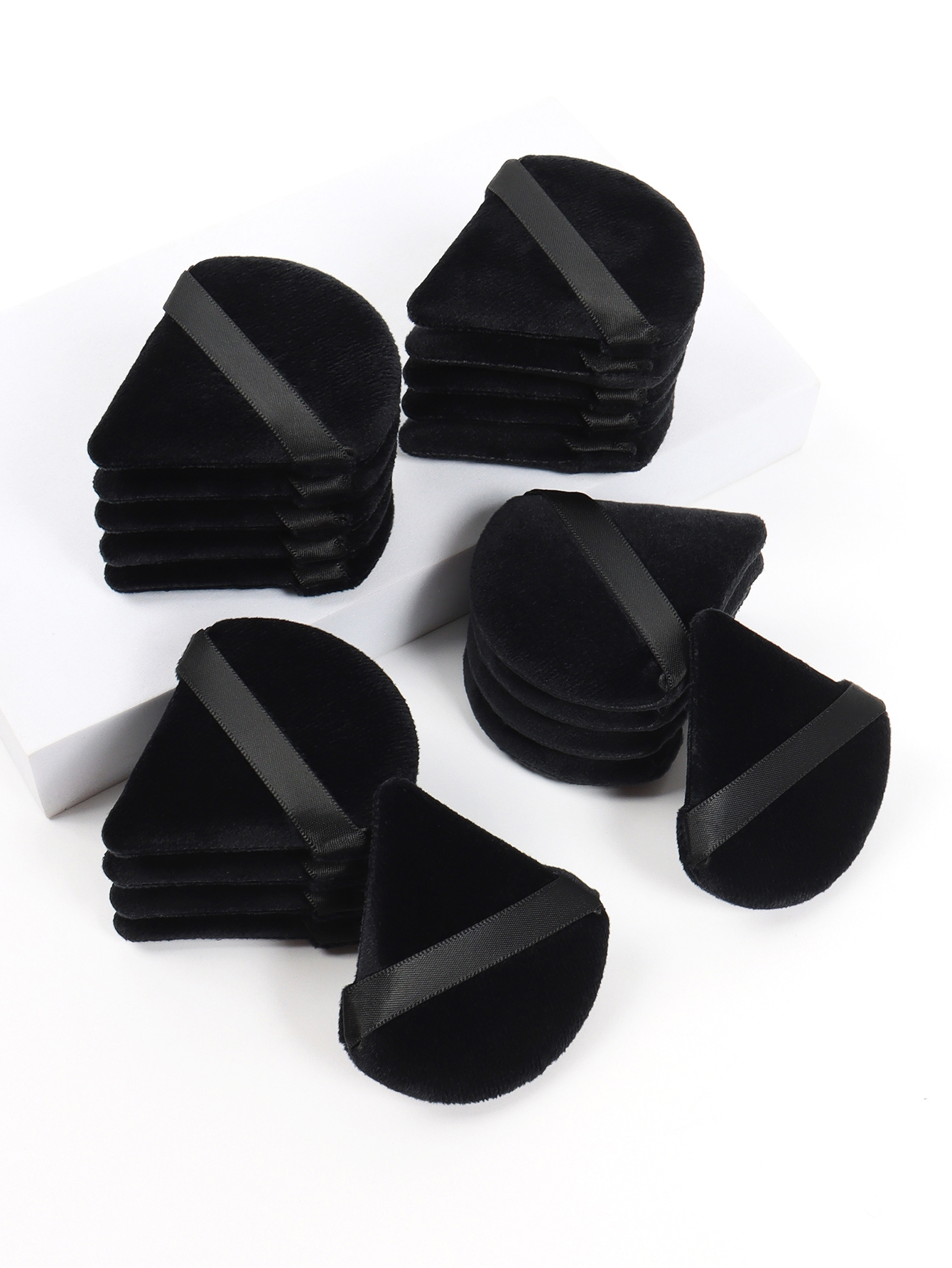 Esponja de maquillaje Facial triangular negra, esponja de terciopelo suave para cosméticos, mezclador de esponjas, base de belleza, esponja de maquillaje, acceso al maquillaje