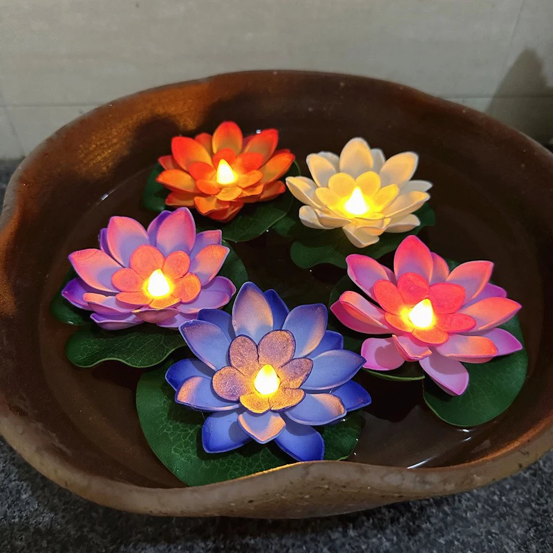 Lámpara LED de noche con forma de loto, luz flotante con Sensor de agua para decoración del hogar, jardín, fiesta, suministros de Navidad, 15CM