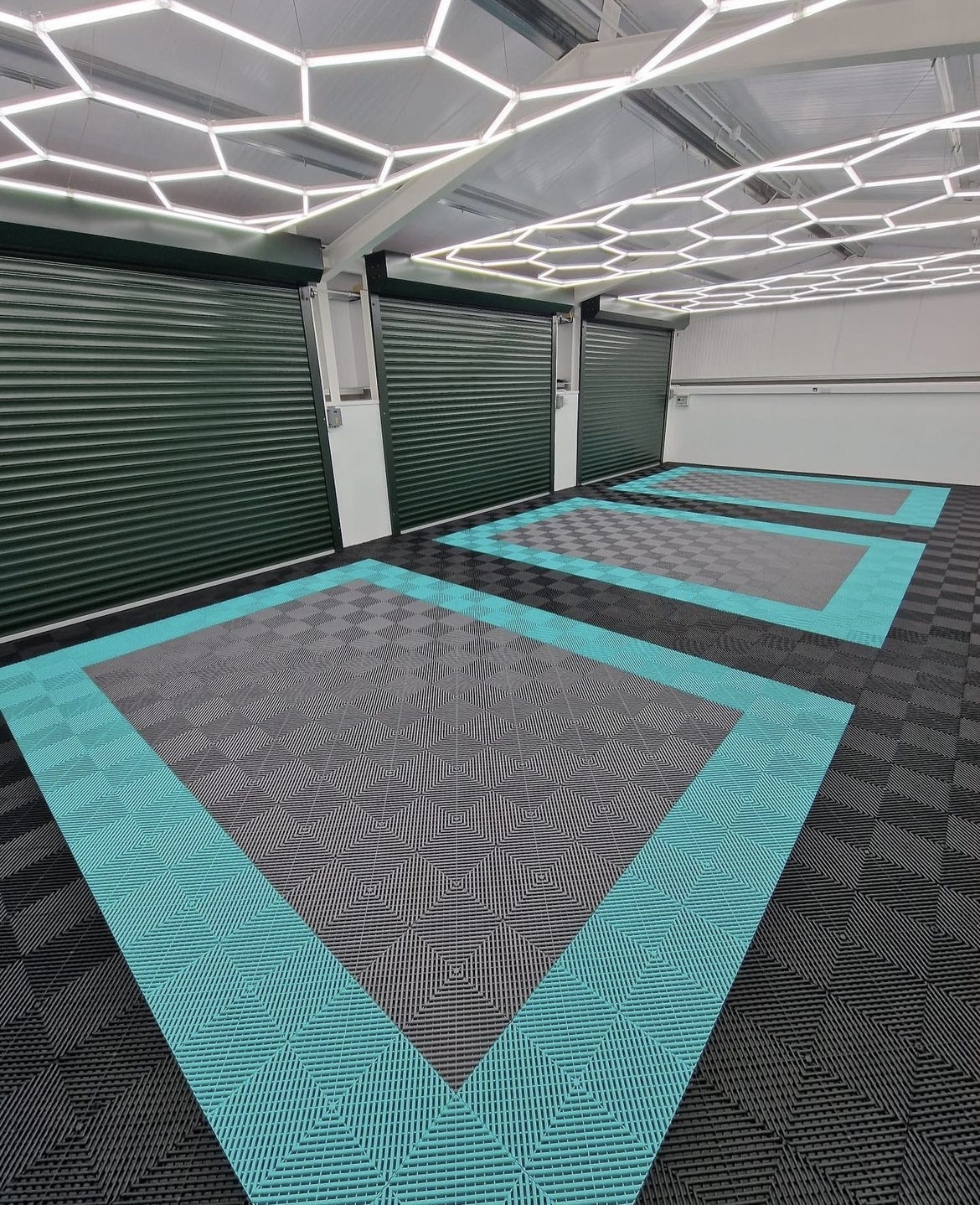 Garage Flooring Tile Plastic Garage Slabs for Car Wash Auto Detailing Repair Workshop