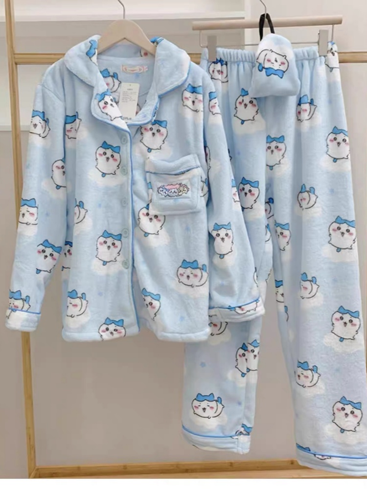 Set Piyama Chiikawa Hachiware Lucu Pakaian Tidur Flanel Kartun Anime Celana Piyama Hangat Musim Dingin Y2K Pakaian Rumah Hadiah Natal