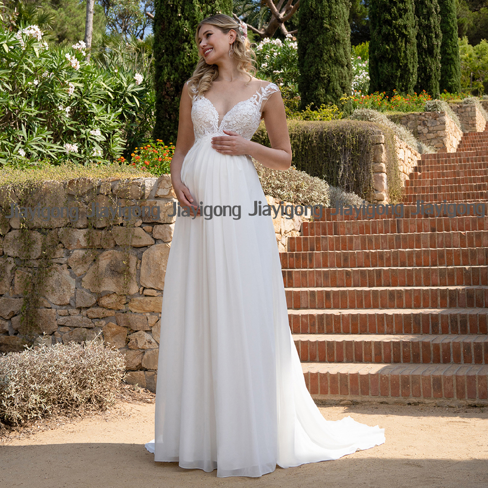 Suknie dla panny młodej w ciąży dostosowane krótki rękaw V Neck koronkowa aplikacja imperium suknia ślubna szyfonowa ślub Boho Vestido De Noiva