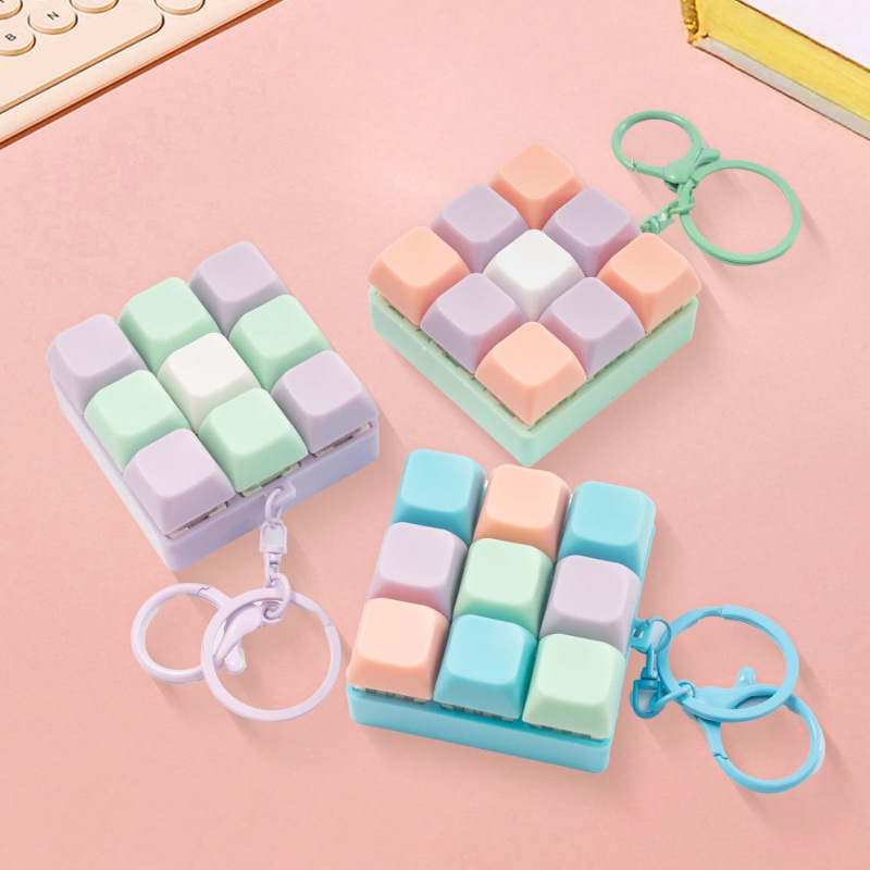 9-toetsen toetsenbord Fidget sleutelhanger Antistress toetsenbordknop Vingertop Key Cap Hanger Stress Relief Speelgoed voor kinderen Volwassenen Cadeau