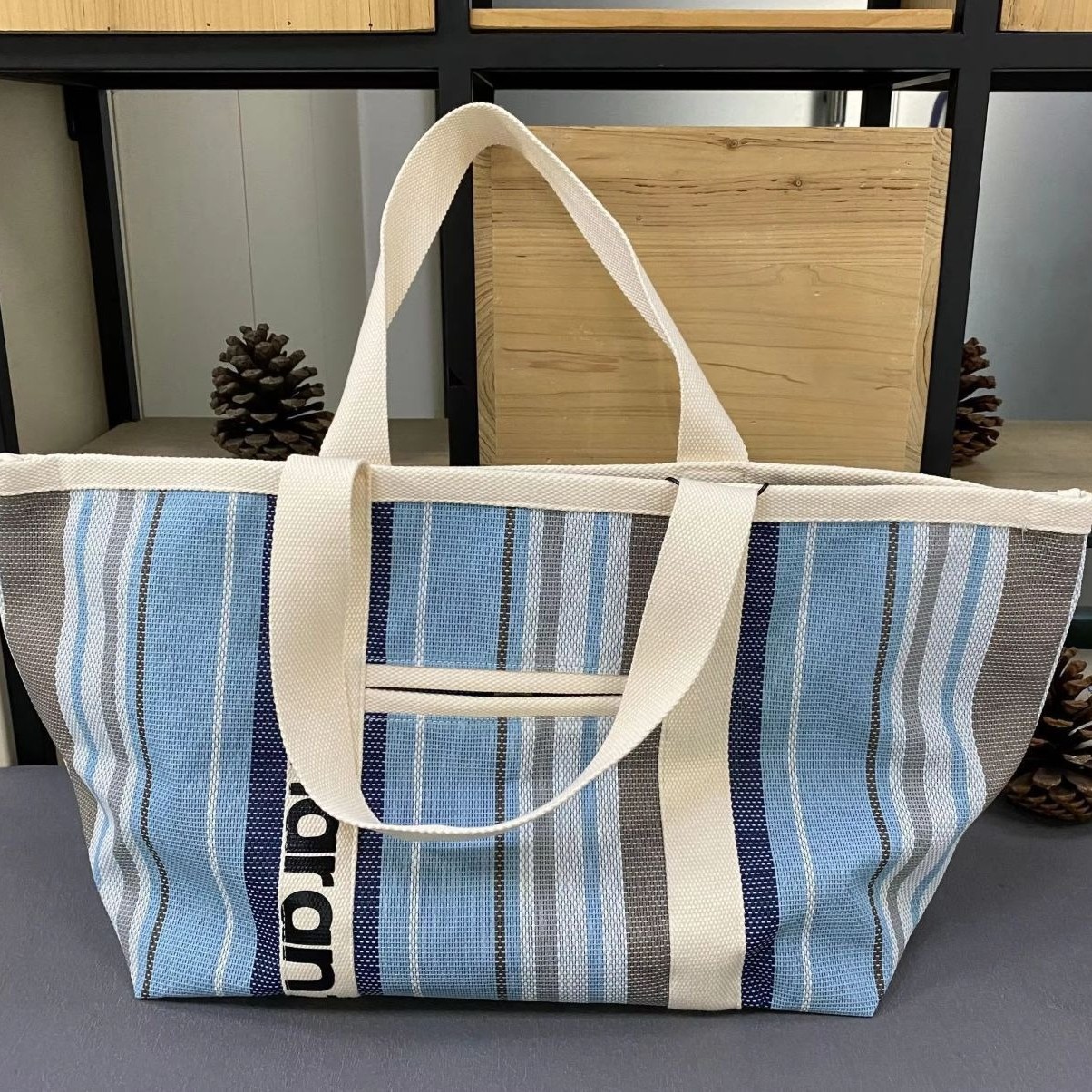 Nouveau sac fourre-tout tissé, sac de plage en paille de grande capacité, sac à bandoulière pour femmes
