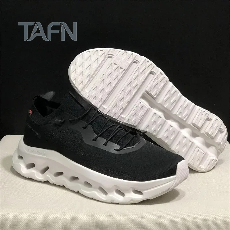 Sneakers met elastische veters zonder strikken, geperforeerde, dempende holle zool, rekbare gebreide mesh voor stadsgebruik en casual outfits.