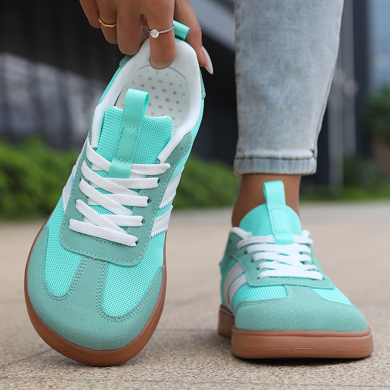 Lichtgewicht comfortabele sneakers voor dames Mode gestreepte sportschoenen met veters Dames casual ademende groene sneakers Plus maat