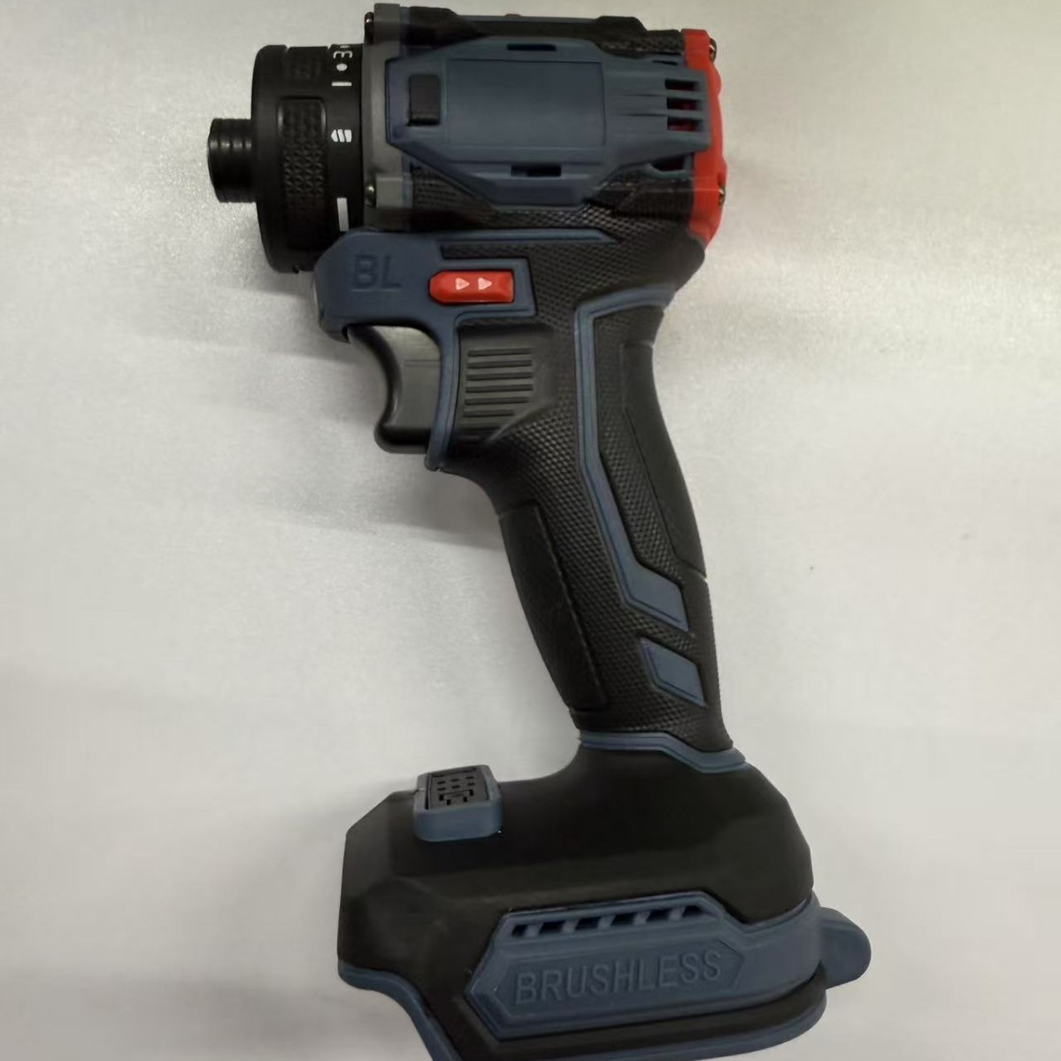 Cacciavite elettrico senza spazzole da 1/4 pollici 4000 giri/min 21 + 1 ingranaggi Trapano elettrico a batteria a due velocità per batteria Makita 18v
