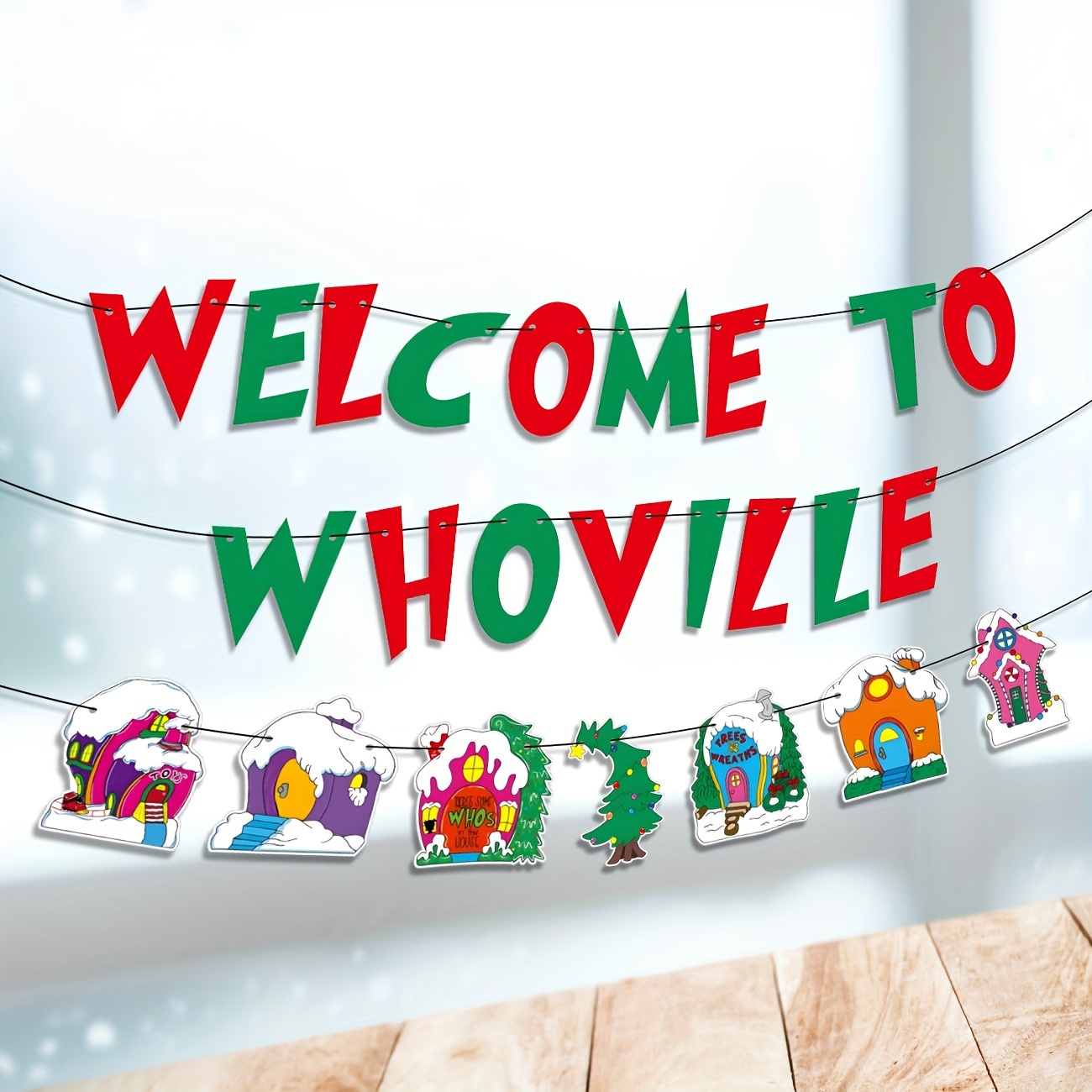 ป้ายการตกแต่งคริสต์มาสสำหรับคริสต์มาสสีแดงและสีเขียวยินดีต้อนรับสู่ whoville BANNER Xmas whoville Christmas Village TR
