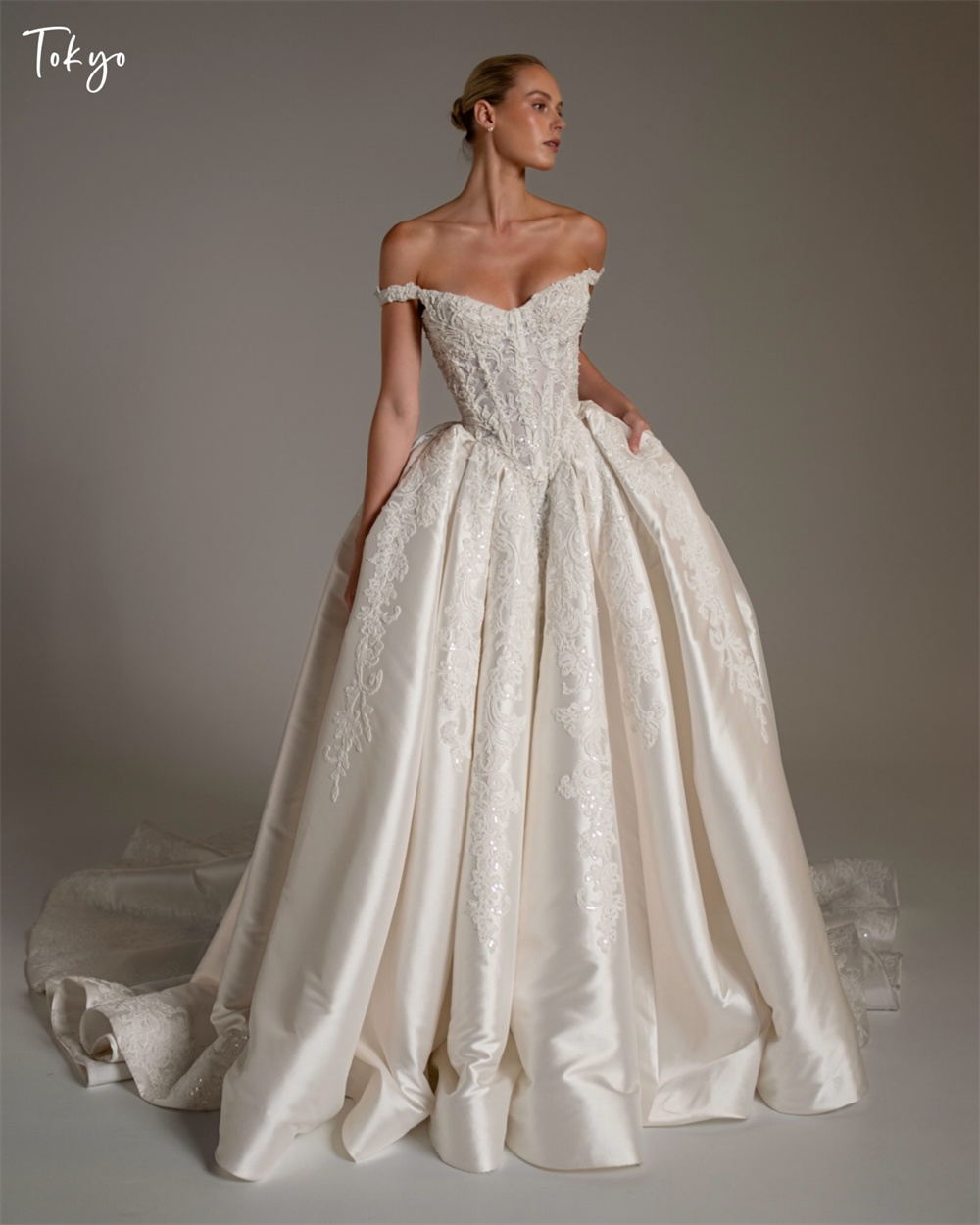 Vestido de Novia de Satén Blanco Personalizado de Tokio, sin Tirantes, con Espalda de Encaje, Elegante Vestido de Novia Línea A 2026