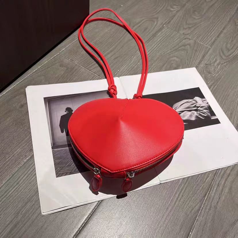 Heart-Shaped Crossbody Bag, Versatile Shoulder Bag for Women, Practical Daily Bag