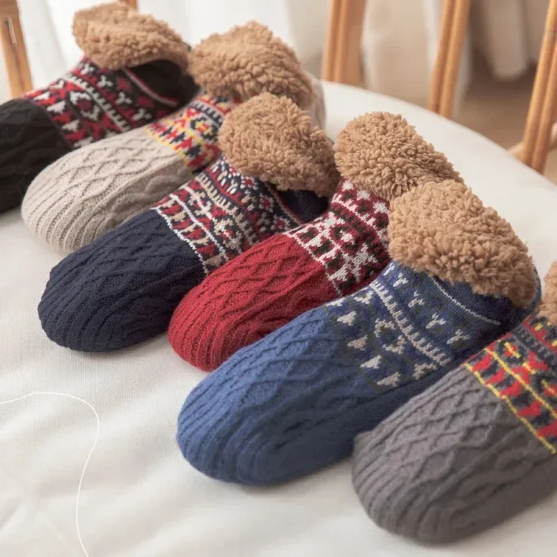 Chaussons super doux doublés avec des pinces pour femmes, chaussettes chaudes, chaussettes de sol d'hiver pour adultes, tapis Smile Sox