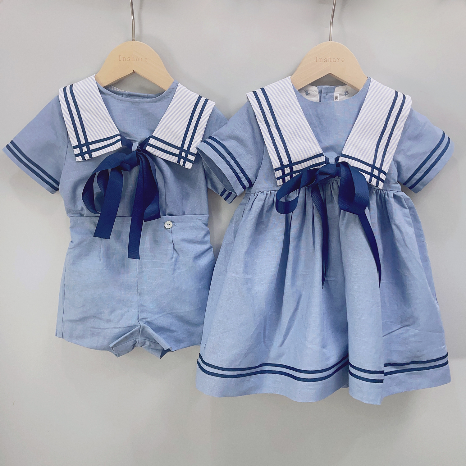Abito da marinaio per ragazze da ragazzo corto blu scuro uniforme con cravatta a righe abito classico retrò in cotone e lino per fratelli abbigliamento da compleanno