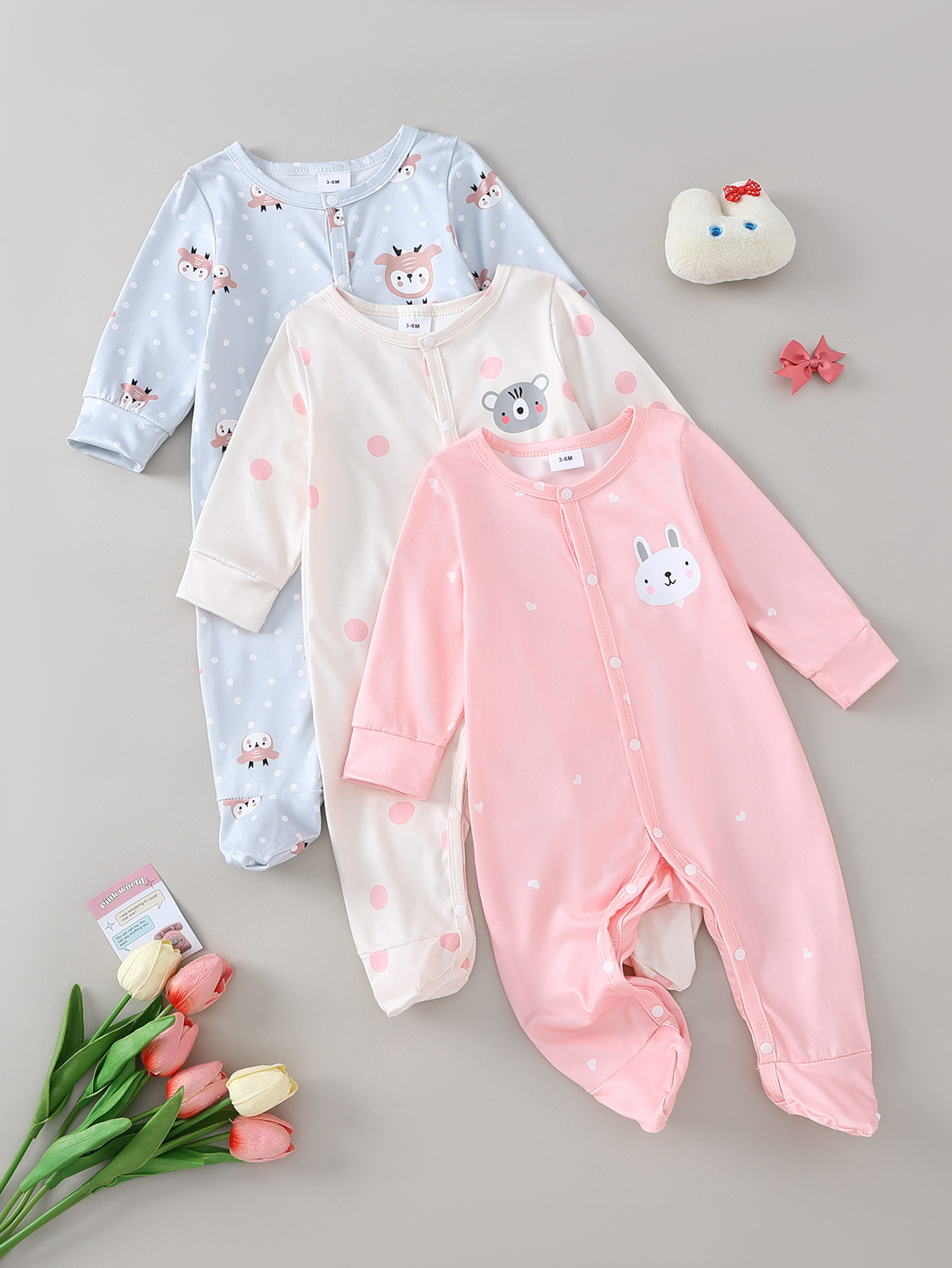 Conjunto de 3 Macacões para Bebê Menina Recém-Nascida com Pés, Gola Redonda, Manga Longa, Tecido Macio para Quatro Estações, Estampa de Bolinhas, Corações e Animais