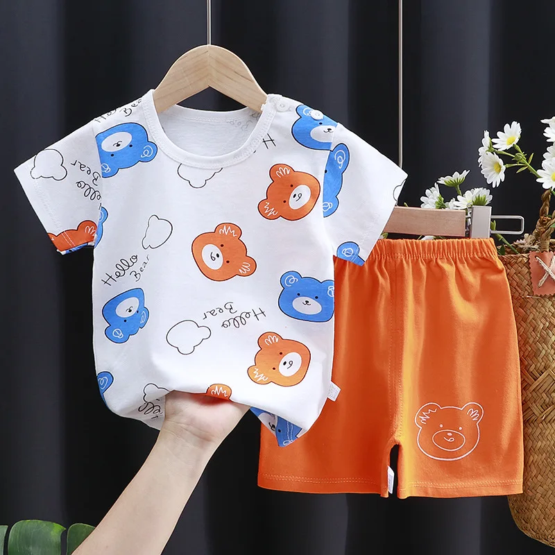 การ์ตูนพิมพ์เสื้อผ้าผ้าฝ้ายเสื้อผ้า 2 ชิ้นชุดเด็กวัยหัดเดินแฟชั่นน่ารักสบายๆContrastเสื้อยืด + กางเกงขาสั้น
