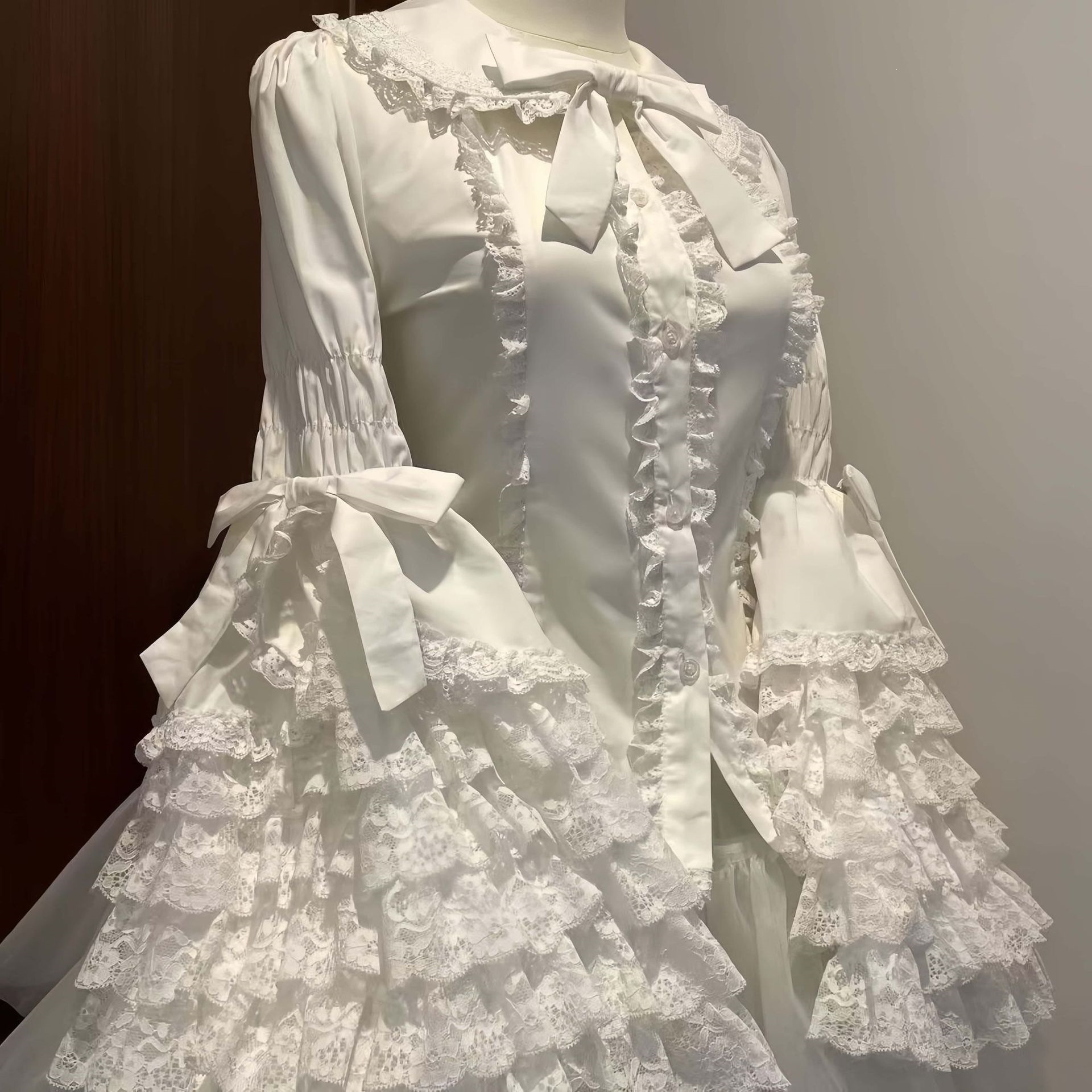 Kanten Lolita-shirt met prinsessenmouwen, veelzijdige top met lange mouwen voor de zomer, schattige Lolita-binnenkleding