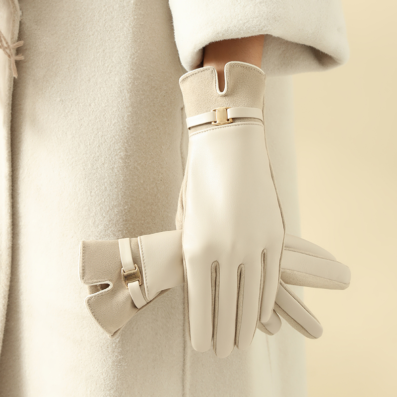 1 Pair of Gloves for Women in Winter Fleece-Lined to Heattech and Touch Screen Pu Elegant and Exquisite Cycling Driving Gloves
