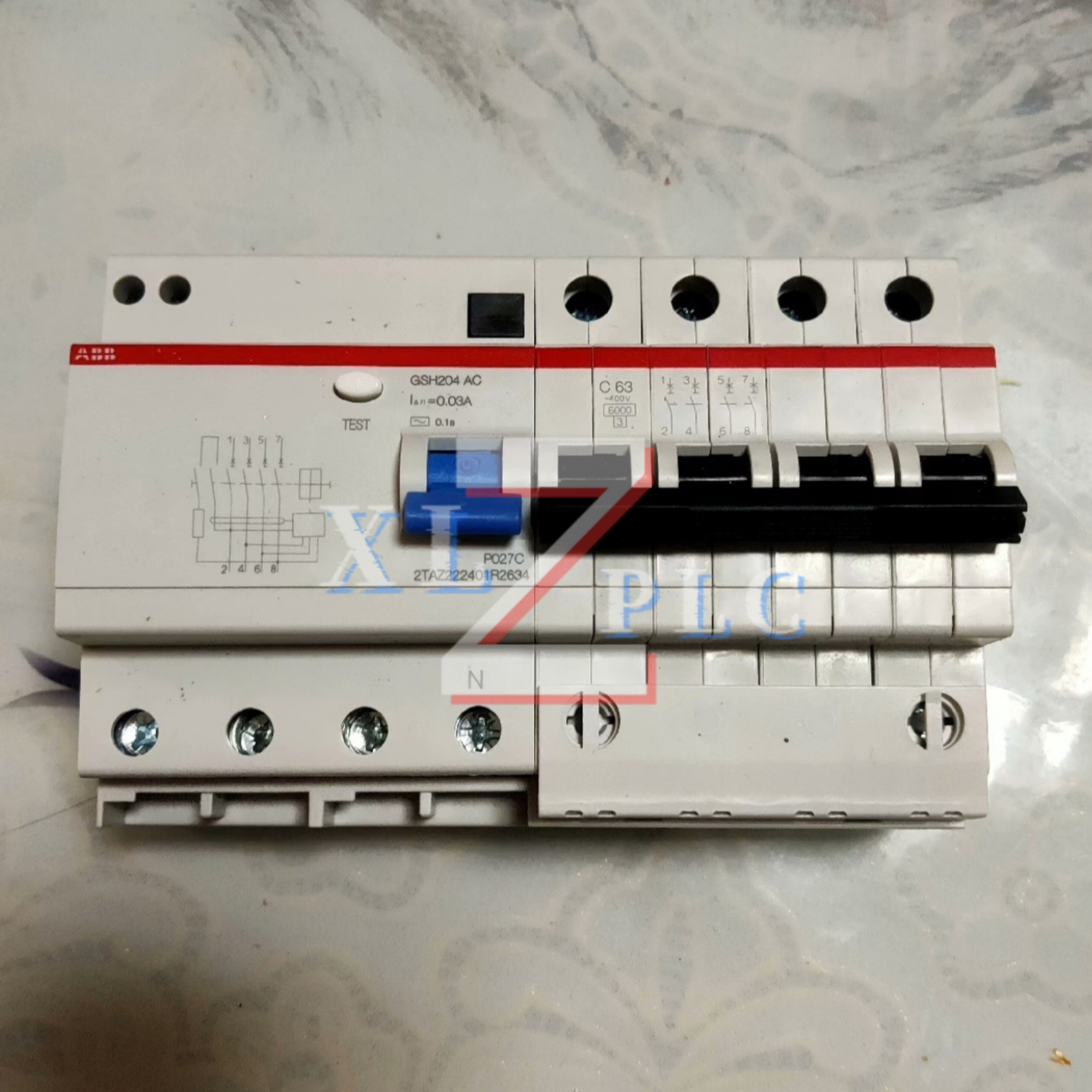 nowy oryginalny wyłącznik GSH204 AC-C63/0.03