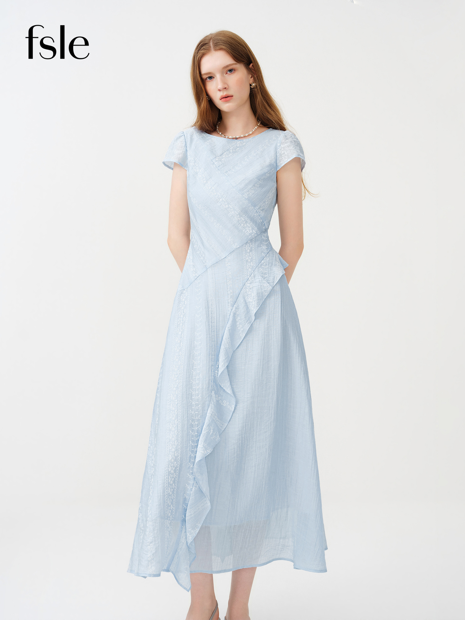 FSLE Damen 2026 Sommer Neuheit Weiches Lyocell-Kleid mit Rüschen, tailliert, schräg geschnitten, schlankmachend, elegant, im Pendler-Stil, Midikleid