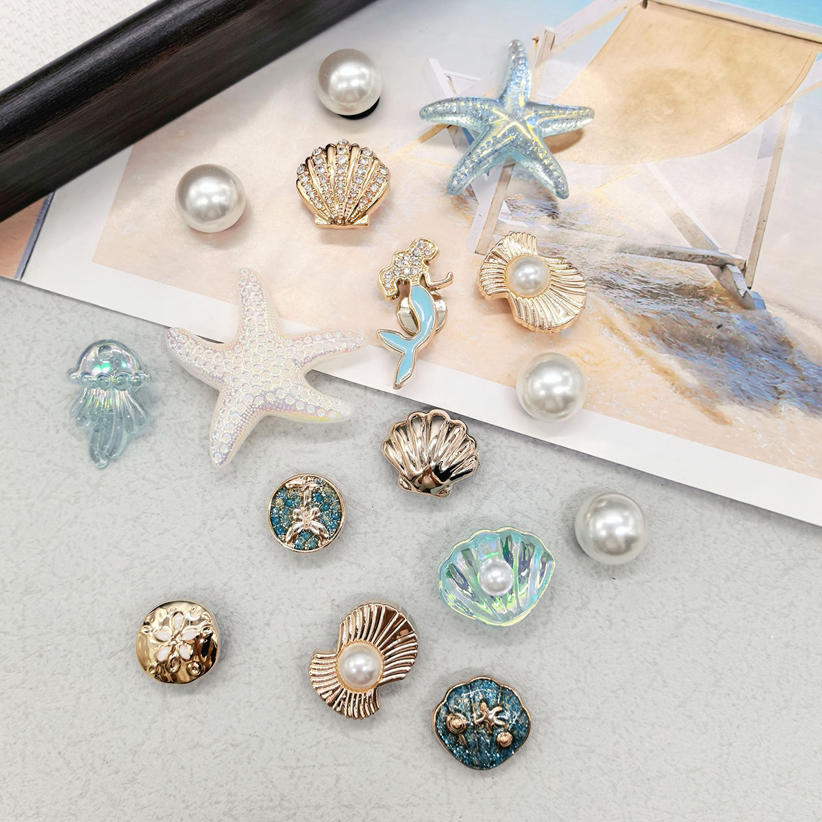 16 piezas de lujo de accesorios para zapatos de ABS con diseño de estrella de mar, conchas y sirena, hebillas para zuecos, decoraciones DIY y clips para zapatos con diseño de medusa