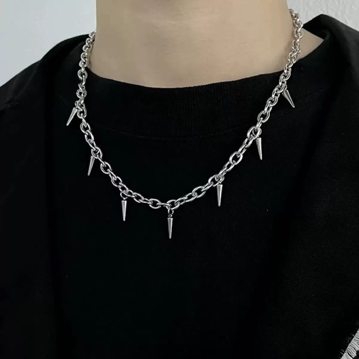 Collar de Cadena de Acero de Titanio con Remaches y Borlas Estilo Punk para Hombre, Collar Geométrico de Moda Hip Hop para Mujer
