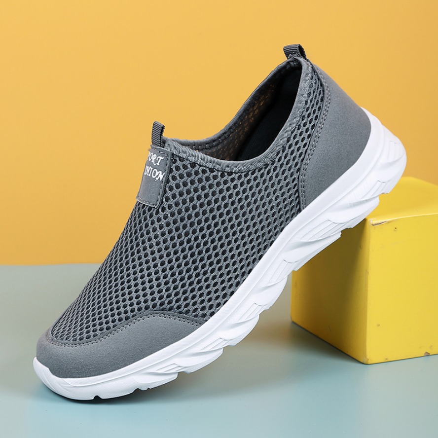 2026 Leichte Herren Freizeitschuhe Atmungsaktive Slip-On Herren Casual Sneakers Rutschfeste Herren-Flachschuhe Outdoor-Wanderschuhe Größe 39-47