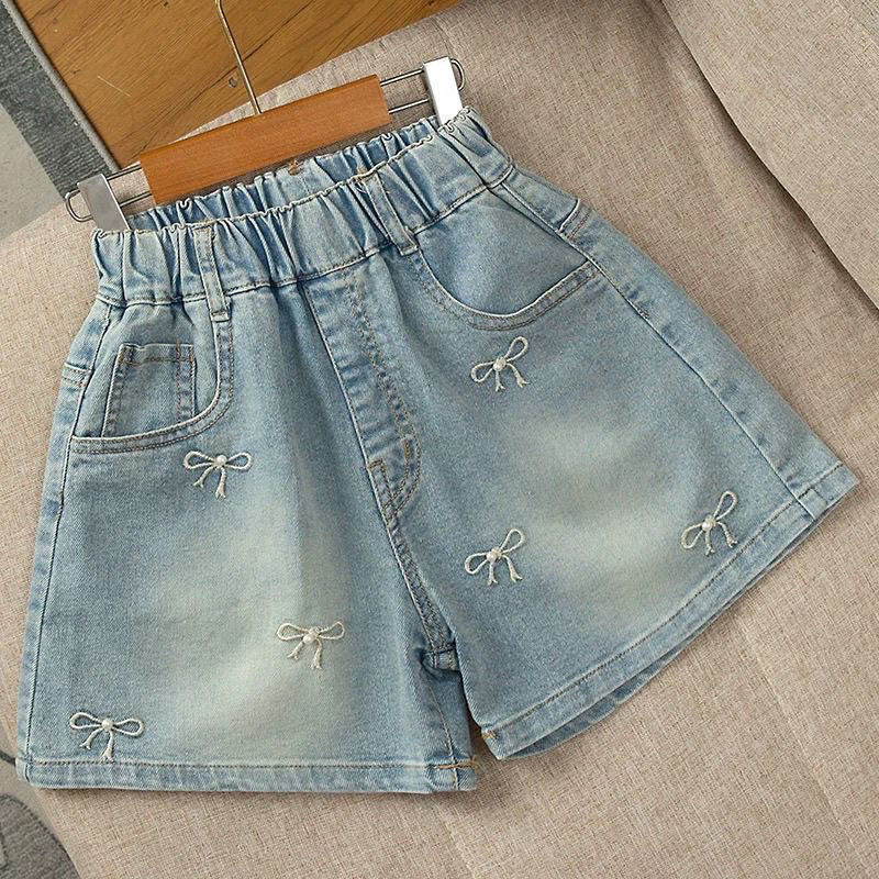 Novos shorts jeans de verão para meninas, calças jeans curtas com bordado e laço para crianças de 2 a 12 anos, roupas infantis, calças de algodão