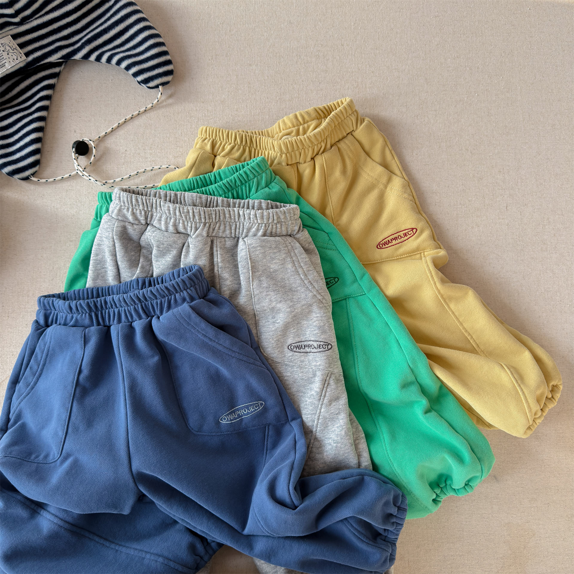 Pantalones Deportivos Holgados para Niños y Niñas, Primavera 2026, Pantalones Casuales con Letras, Pantalones de Algodón para Bebés, Ropa de Moda Infantil