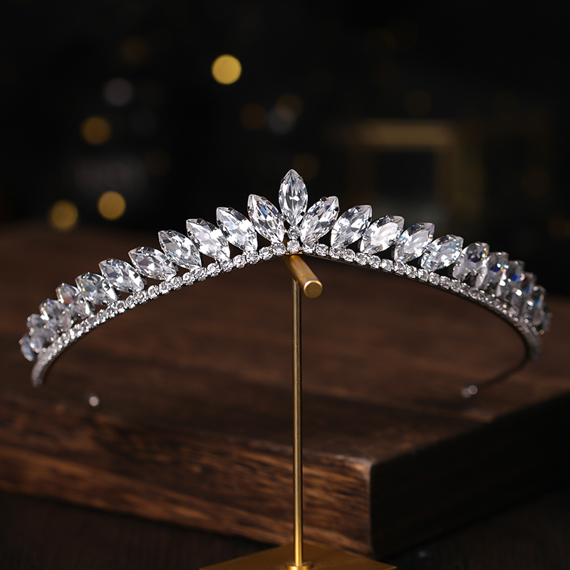 Mode Zirkon Braut Kopfschmuck Frauen Geburtstags feier Strass Krone Silber Kristall Hochzeit Krone Haarschmuck