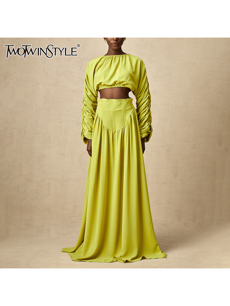 TWOTWINSTYLE Set dua potong longgar, atasan pendek lengan panjang leher O, rok A Line pinggang tinggi, setelan temperamen wanita