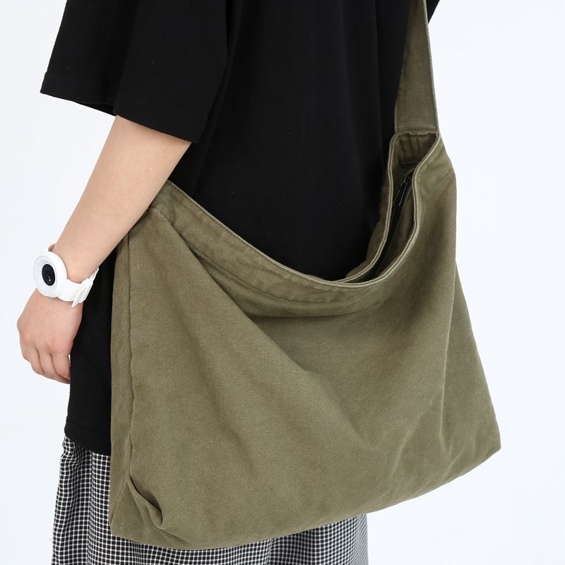 2026 Frühjahr Neue Saison Japanischer Stil Messenger-Tasche aus Canvas Kostenloser Versand Verstärkte Robuste Retro Herrentasche