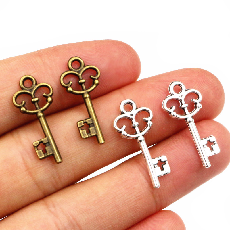 50 stuks 22x10mm vintage kleine sleutel bedels antiek brons verzilverd handgemaakte charms hanger diy bevindingen voor armband ketting