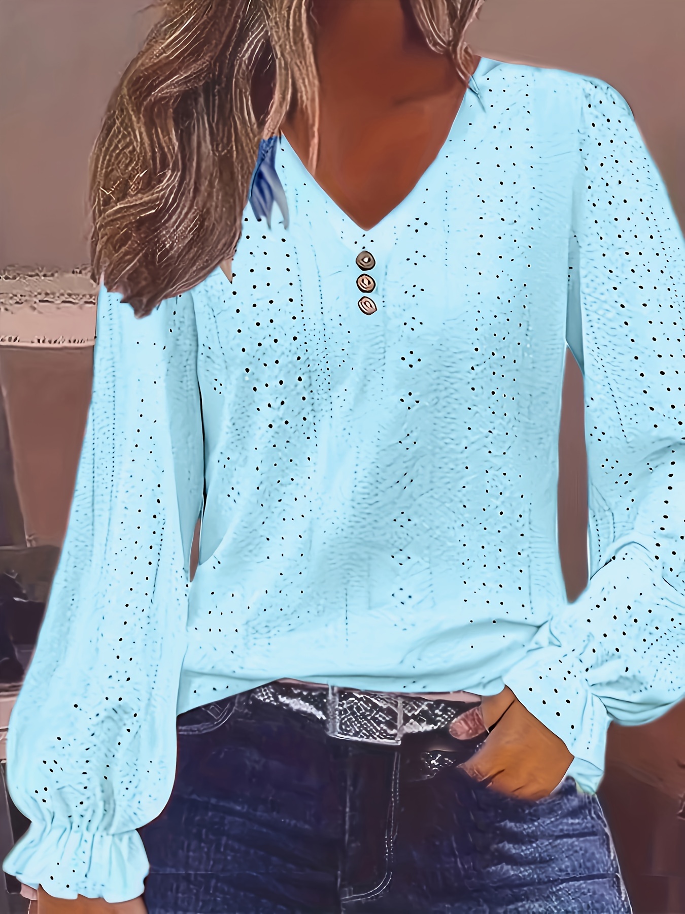 Plus size ilhó botão decoração camiseta casual decote em v manga longa topo para primavera e outono roupas femininas plus size
