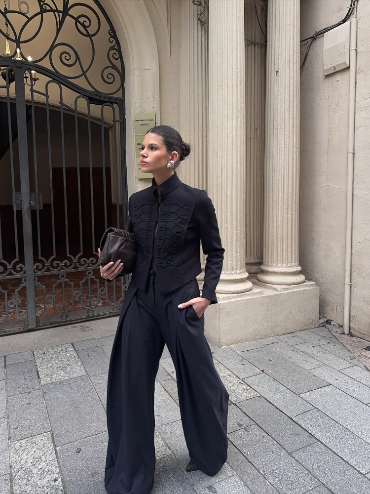 Chic Stand Collar Military Jacket Women Fashion Full Sleeve V-neck Single Breasted Short Jackets 2026 Lady Spring Commute Coat