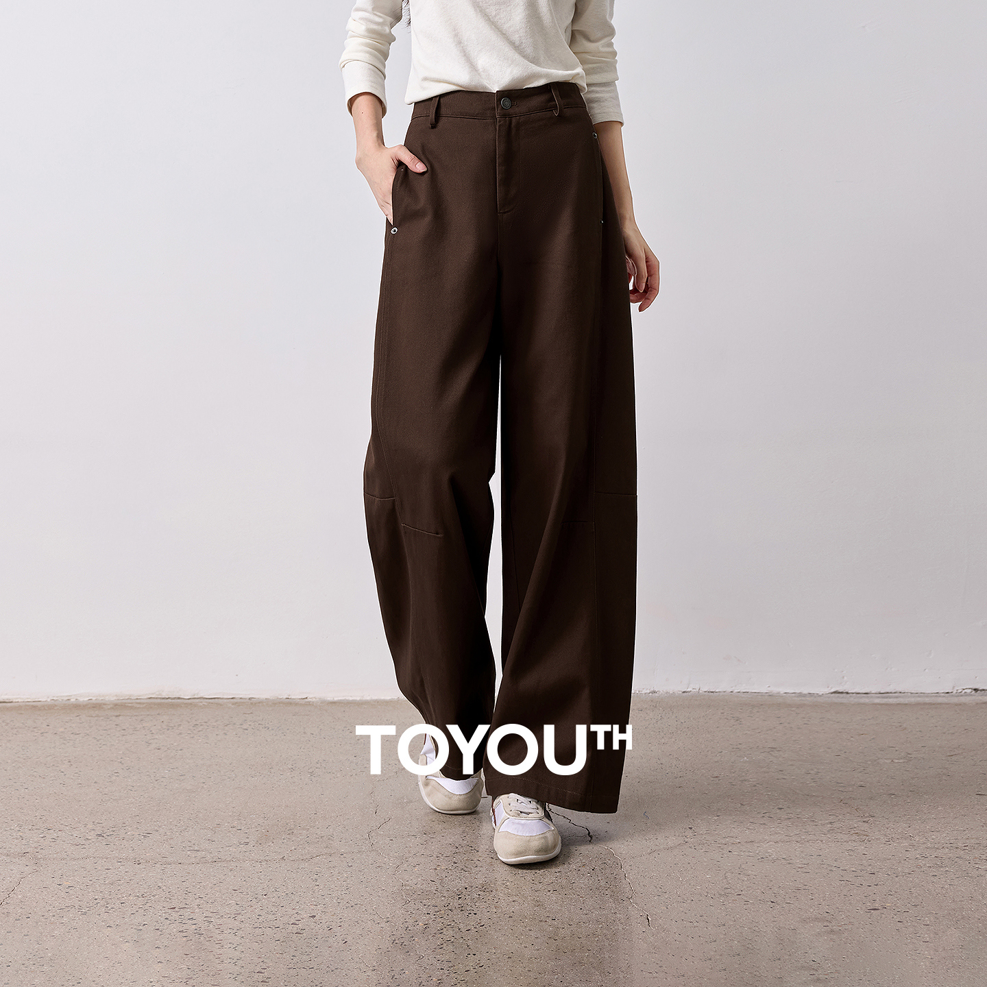 Calças Femininas TOYOUTH de Cintura Alta com Perna Curva, Lançamento Outono 2026, em Lona 100% Algodão, Leves, Estilo Workwear, para o Dia a Dia