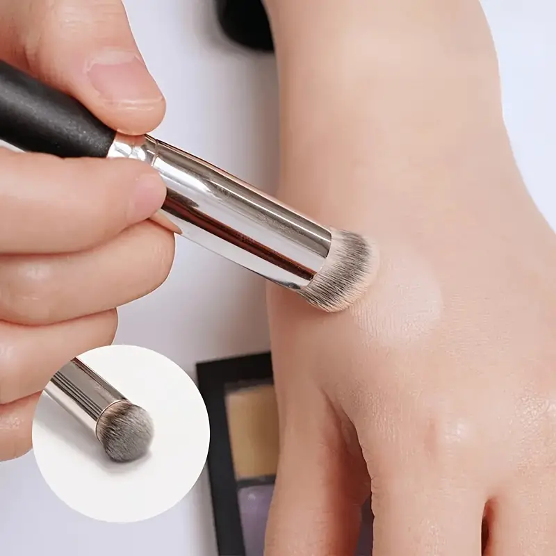 Foundation concealerborstel, blushborstel voor neuscontour, perfecte dichte make-upborstel voor de ogen, ideale cadeaus en handig reizen