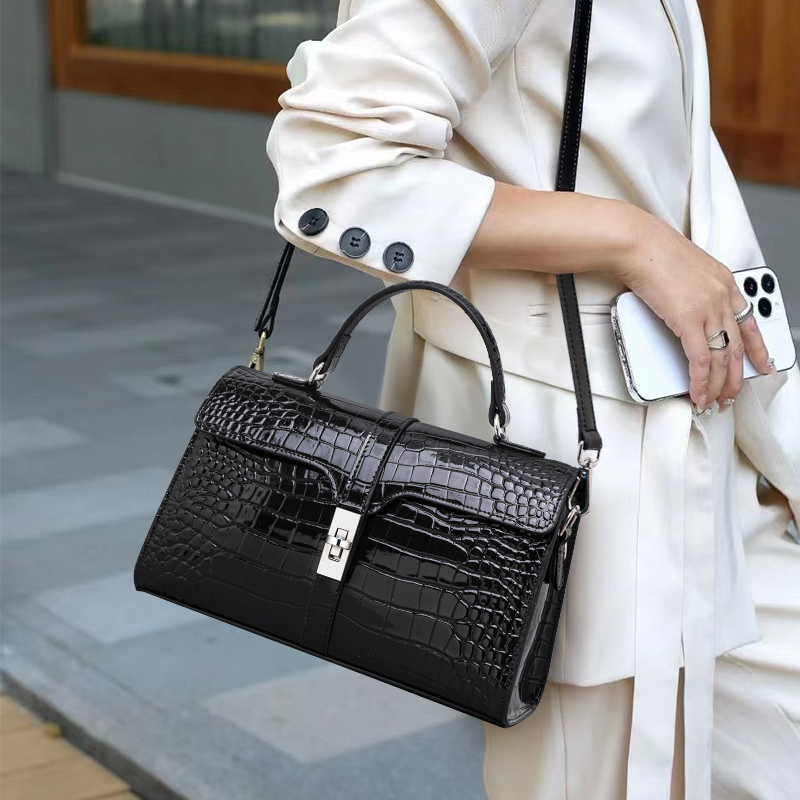 Sac à bandoulière en cuir de vache véritable pour femme avec housse rabattable - Style bandoulière et épaule, sac d'oreiller à motif crocodile