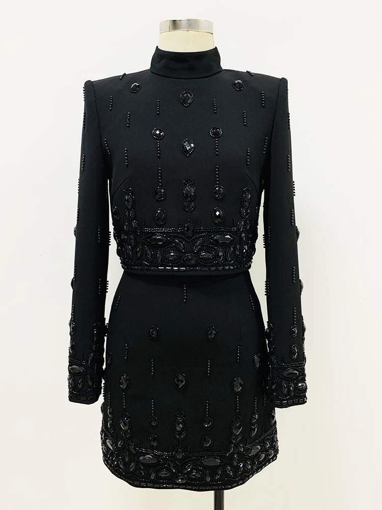 HIGH STREET Nuovissimo Set da Sfilata Designer Primavera/Estate 2026 da Donna: Top Corto con Colletto Rialzato e Zip Posteriore e Minigonna - 2 Pezzi
