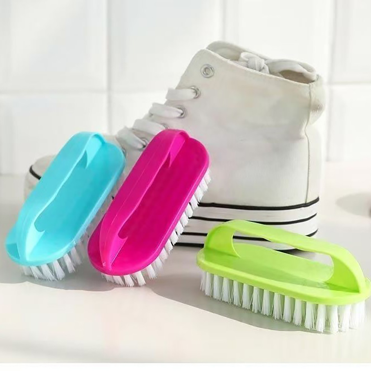 Willekeurige schrobborstel met zachte haren voor wasgoed, kleding, schoenen, draagbare plastic handreinigingsborstel
